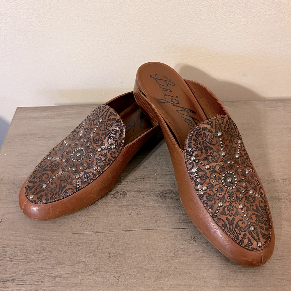 Brighton Icon Luggage Vacchetta Laser Leather Metal Mules Slip on Heel Shoes